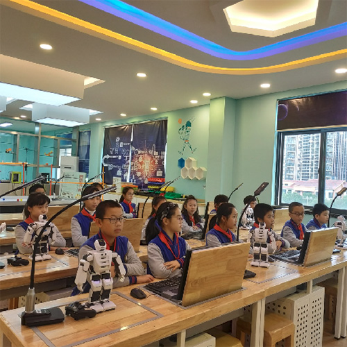 創(chuàng)客行為記錄及互動教學(xué)系統(tǒng)