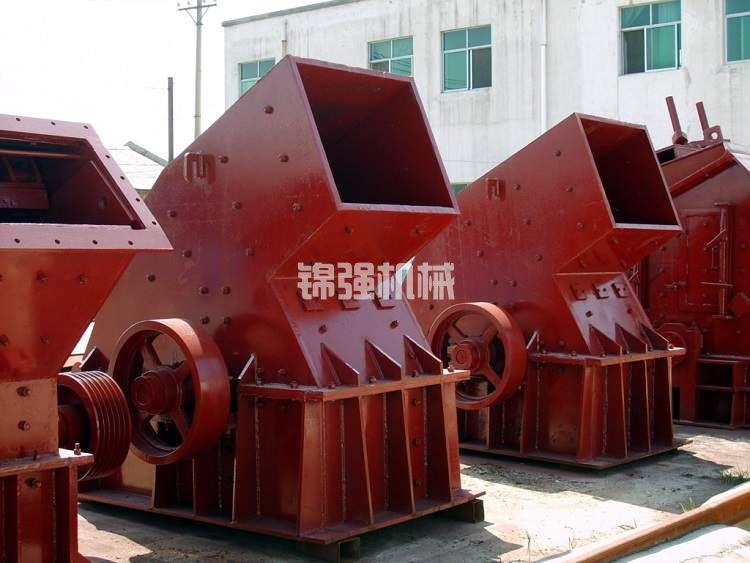 整套砂石料破碎機(jī)多少錢?砂石破碎機(jī)設(shè)備成本多少？(圖2)